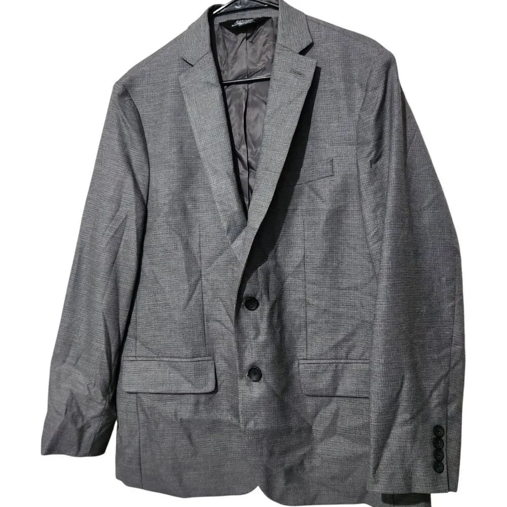 Jm Haggar Blazer Mens Size 42R Slim Fit Gray Color 2 Buttons Lined.   New